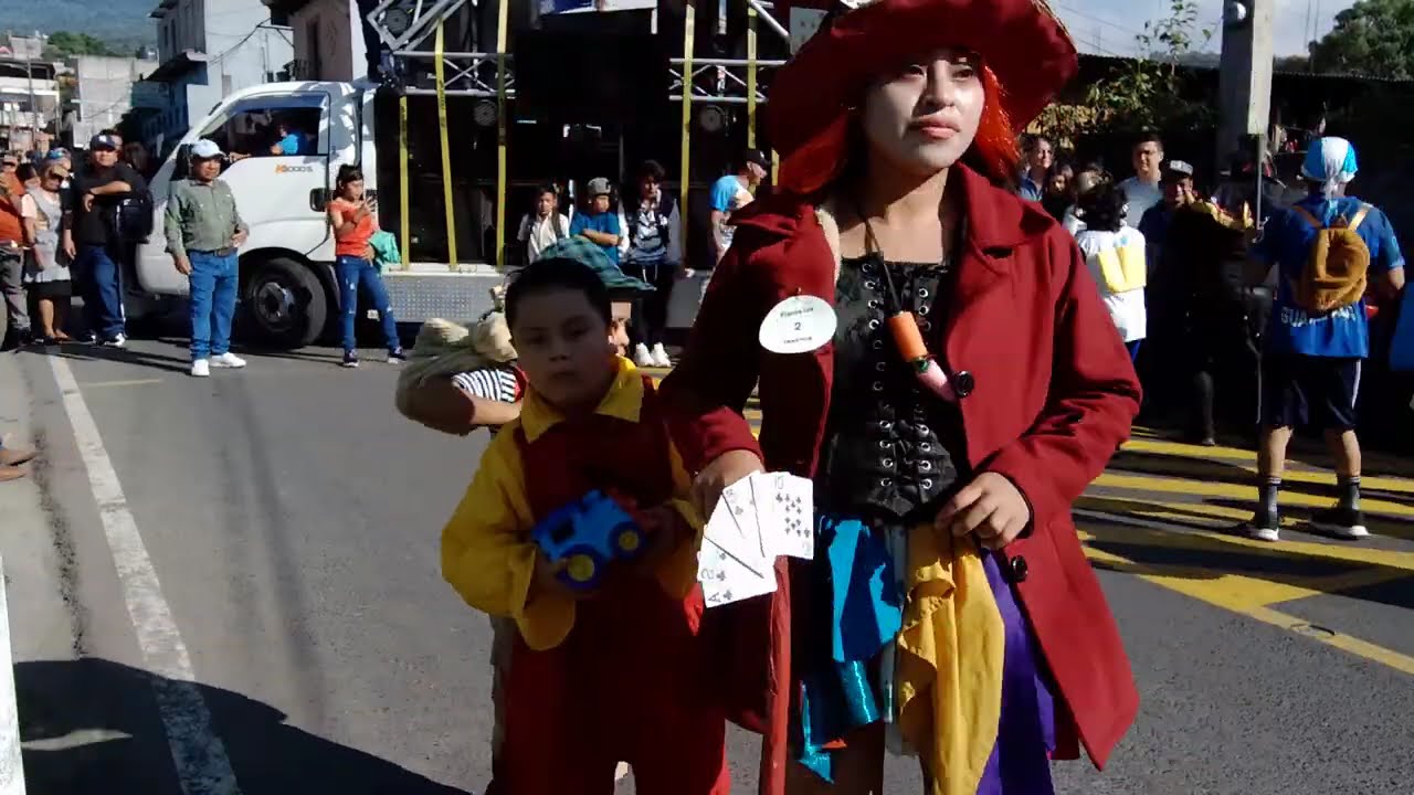 Guatemala alotenango Sacatepéquez disfraces de fieros fiesta de la virgen inmaculada consepcion