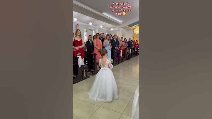 A entrada da noivinha mais fofa que você vai ver hoje 🥰#casamento