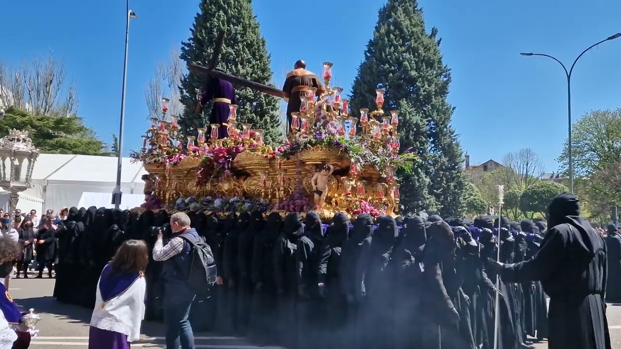 Semana Santa de León 2022. [4K] Recogida del Nazareno. Himno a Ntro. Padre Jesús Nazareno