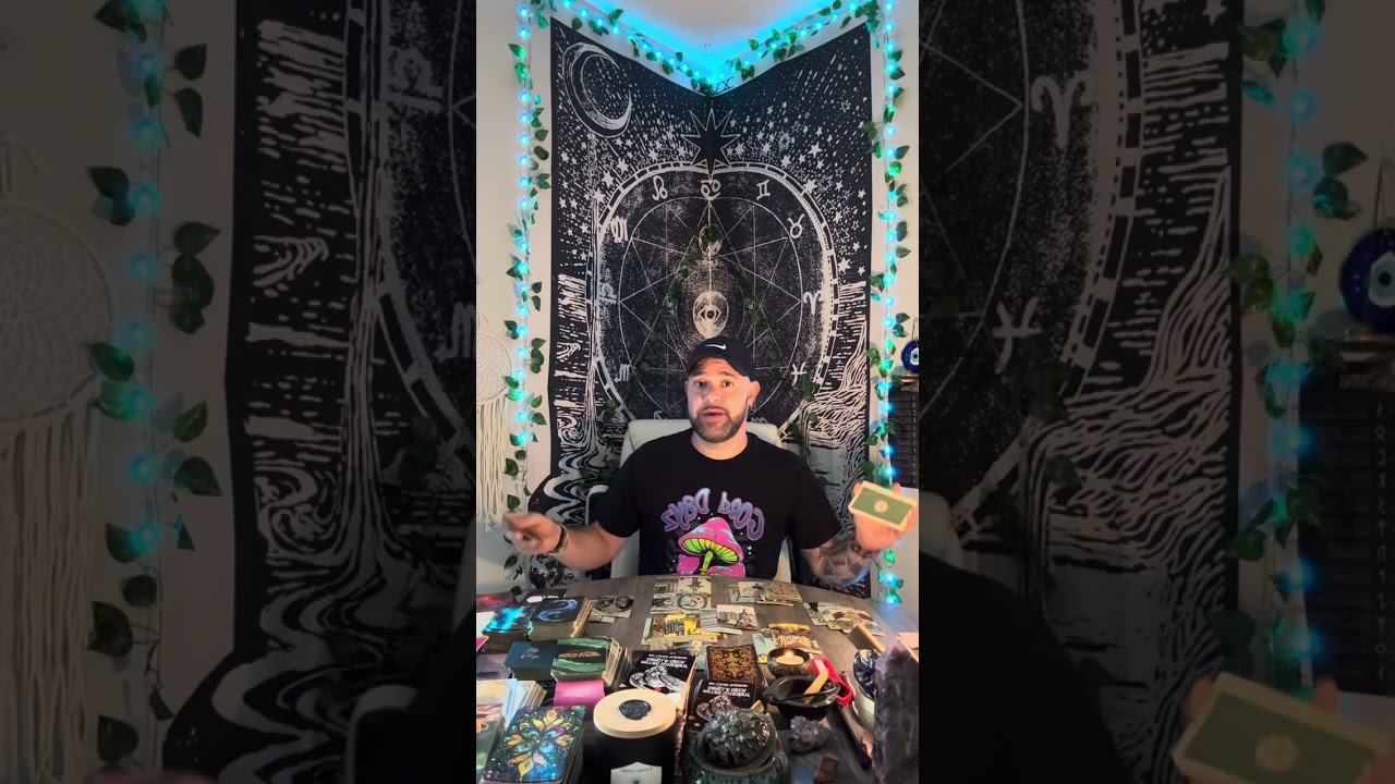 AQUARIUS | KARMIC WANTS YOUR FORGIVENESS! STILL TOXIC AND CANT MOVE FORWARD W/O YOU! WELP!