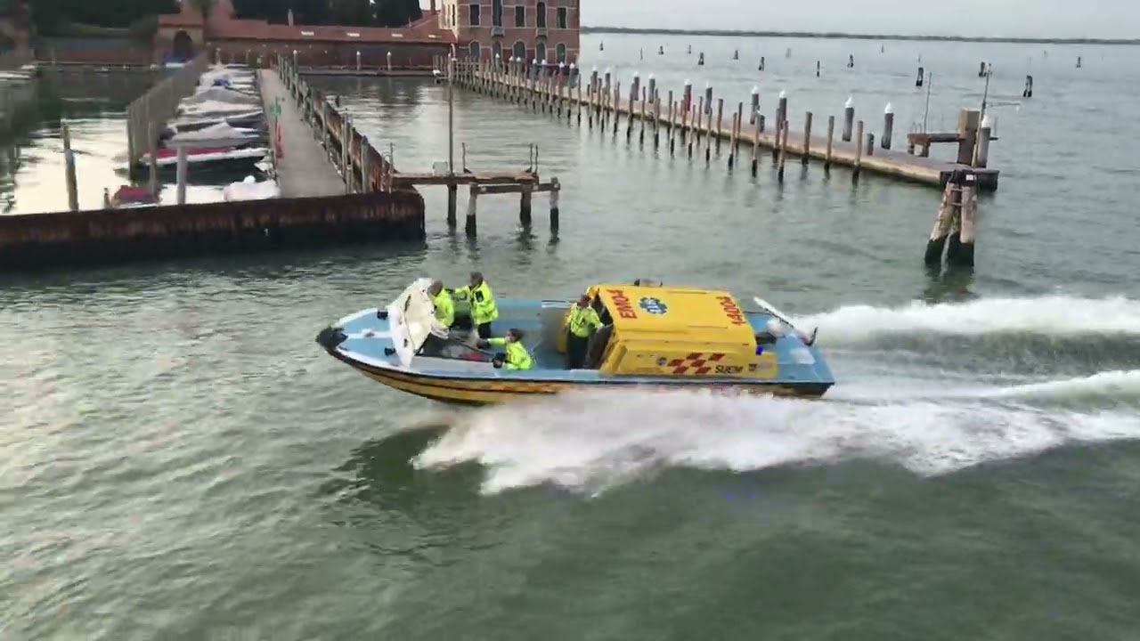 EMERGENCY BOATS VENICE - ambulance (barca ambulanza Venezia)