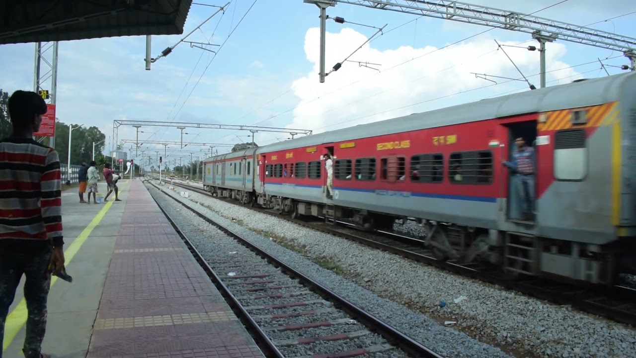 Heavily delayed Karnataka Express moving towards its final destination | Indian Railways |