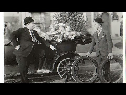 Laurel and Hardy IN🎬Perfect Day (1929 )🎥Directed By James Parrott [ A Hal Roach Production]