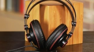 Superlux headphones sound better than they look