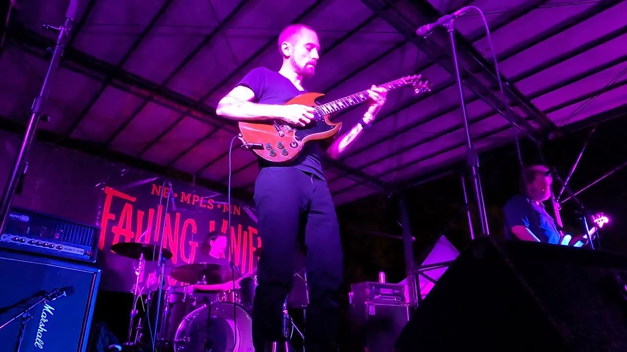 Guarda Self Evident -Temporary Confused - live at Falling Knife 10/08/22 su YouTube Guarda Self Evident -Temporary Confused - live at Falling Knife 10/08/22 su YouTube