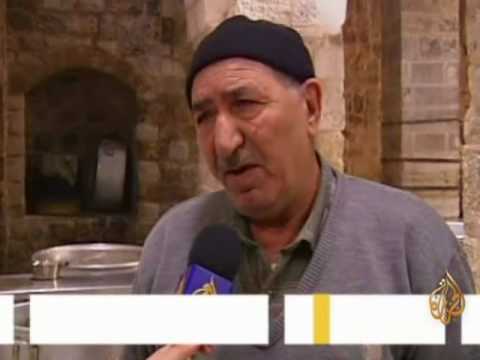 القدس .. تكية الفقراء تزدحم بالرواد