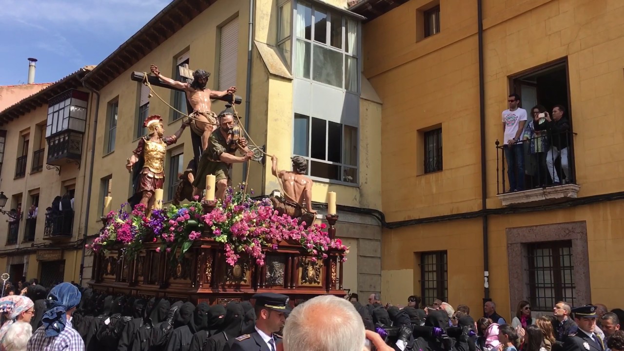 nachrichten meaning Semana Santa in León III