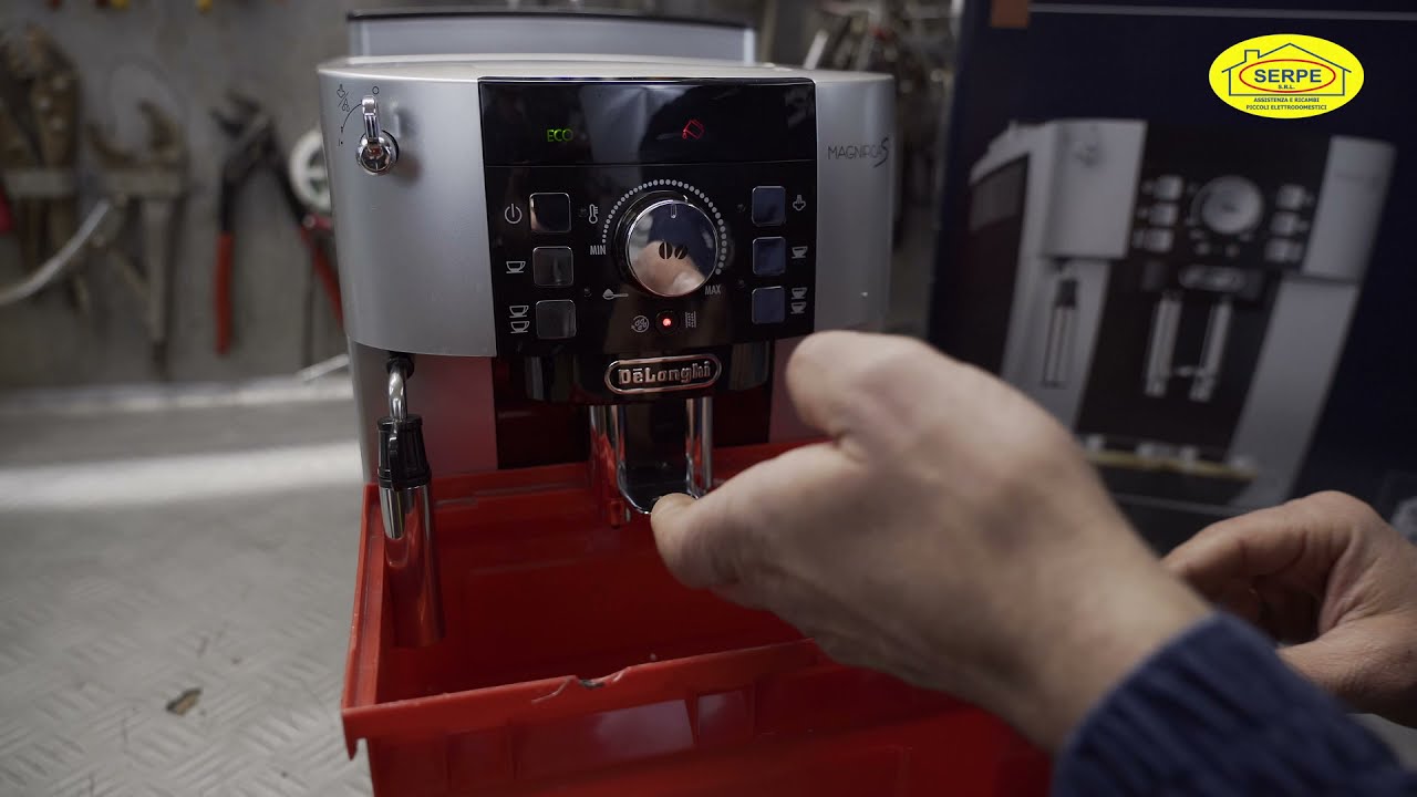 DeLonghi Magnifica S - Tutorial Decalcificazione 