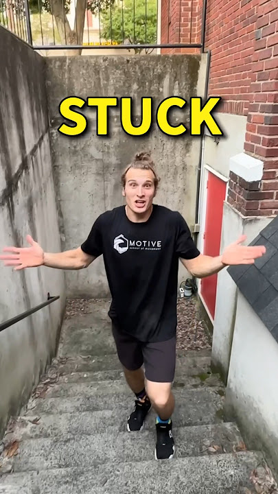 STUCK IN AN ALLEYWAY! 😅