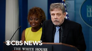 Mark Hamill joins White House press briefing before 