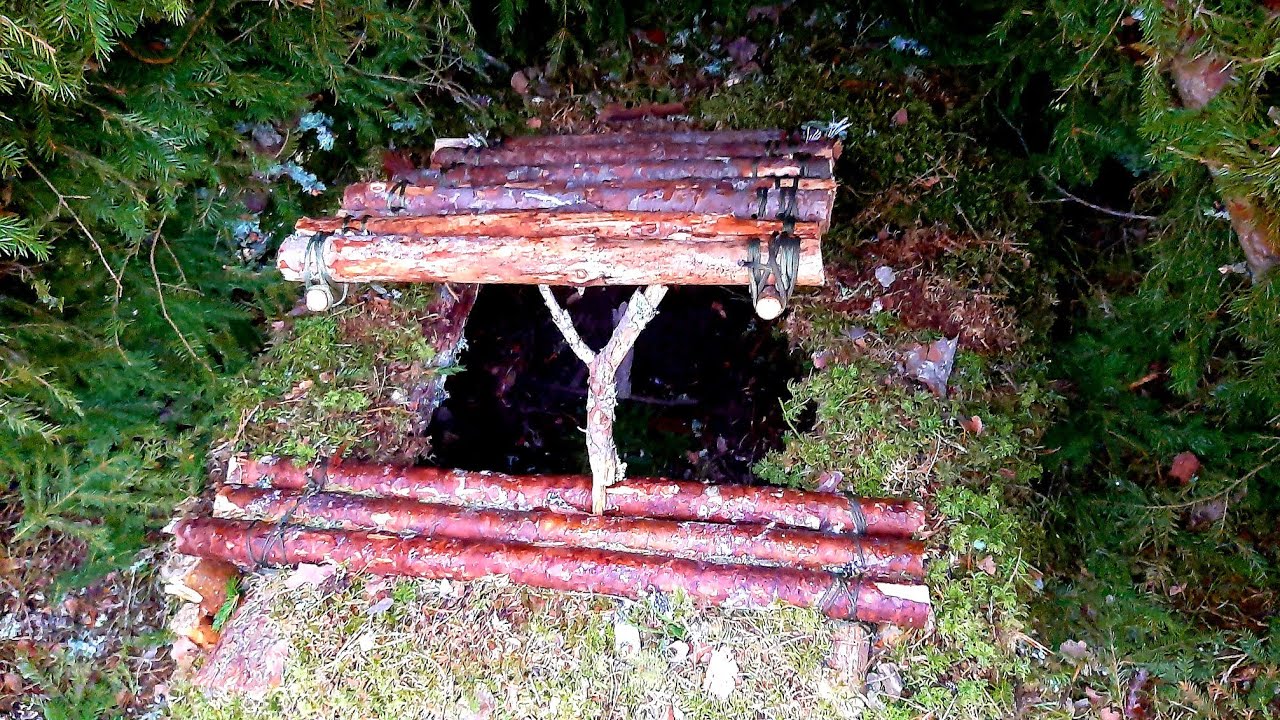Camping in a Bushcraft Log Shelter Bushcraft Latrine, Stone Table