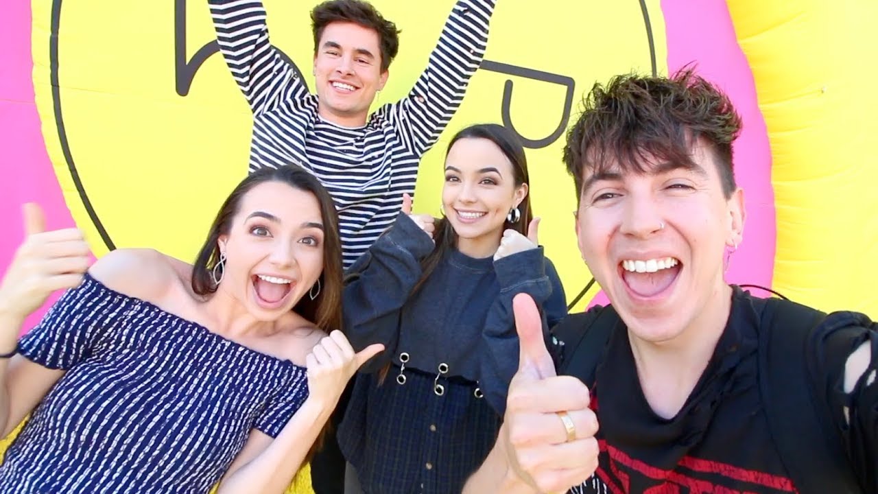 TWINS SURPRISE BEST FRIENDS WITH THIS!! (PLUS WE SING!)