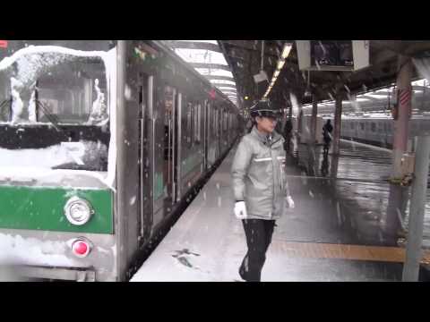 【埼京線・東北新幹線】E4系MAX→205系 女性車掌 雪中行軍×爆弾低気圧