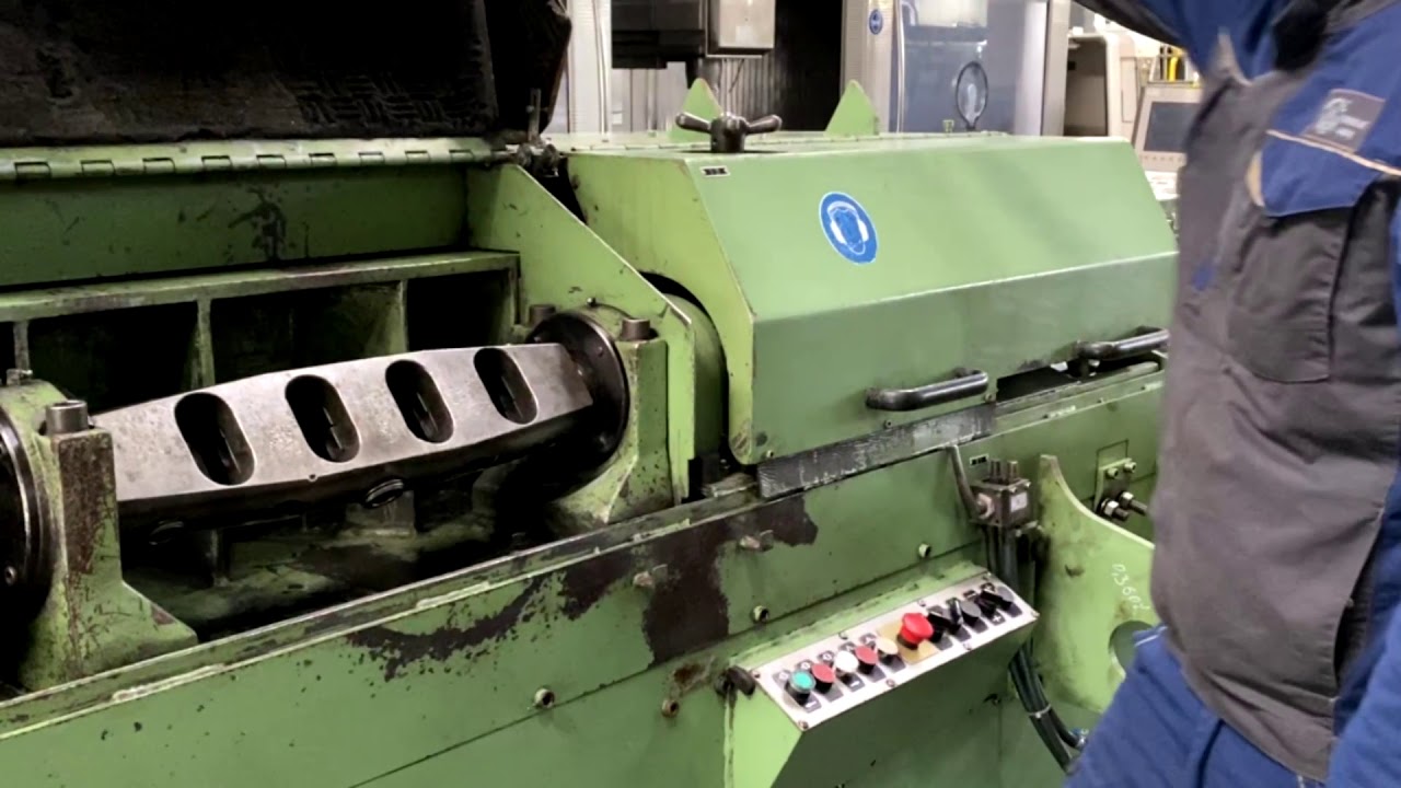 0100803 Drahricht & Abschneidmaschine Wafios R41 oL