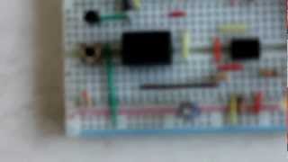 Toggle switch using 555- buildcircuit.com