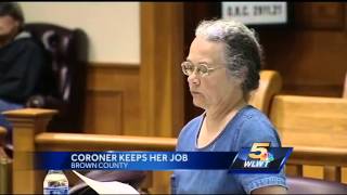 Judge: Brown County coroner can keep job