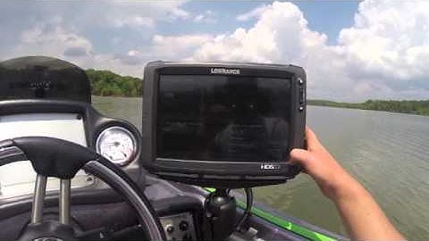 How to catch more fish by using your Navionics Chart and your Lowrance HDS