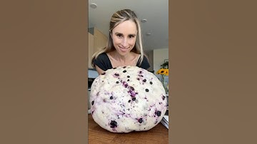 Blueberry Cruffin 🦋 #croissant #pastry #sourdough #baking #muffins