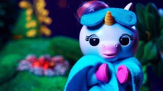 Fingerlings: Hangin' With Gigi | Gigi The Unicorn Goes Camping With Her Besties!