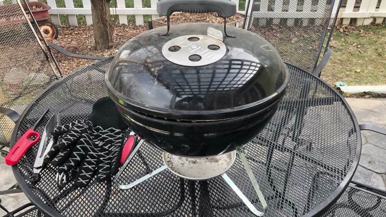 Review of the weber smoky Joe original, brilliant little cooker