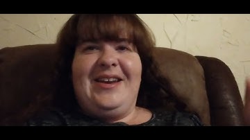 van leeuwen ice cream marzipan cake and fudge swirl and caramel sticky bun mmmmm soooo good