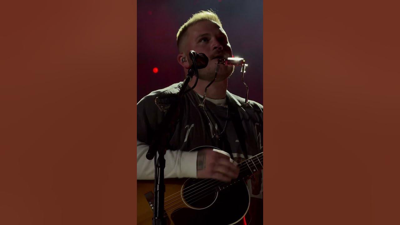 ‘River Washed Hair’ LIVE from Red Rocks 🥹 #ZachBryan