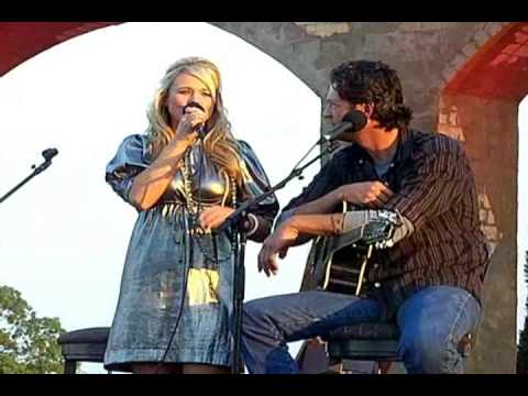 Miranda Lambert/Blake Shelton Your the Reason God ...