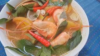 Cambodian Kitchen - Sweet And Sour Fresh Shrimp With Tomatoes And Mushroom - Tom Yum Soup