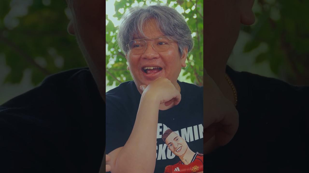 ต้องเริ่มเขียนข่าวทุกอย่าง กว่าจะมามีวันนี้ #บอบู๋ #แมนยู #ManU #Tuckboriboon  #พูดไปเรื่อย