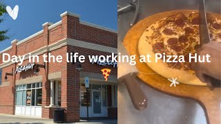 Day in the life working at Pizza Hut 🍕