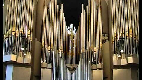 Kay Johannsen plays Bach: Toccata, Adagio & Fugue ...