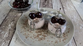 Простой рецепт. Десерт с маскарпоне, йогуртом и черешней. Простой рецепт. Десерт с маскарпоне, йогуртом и черешней.