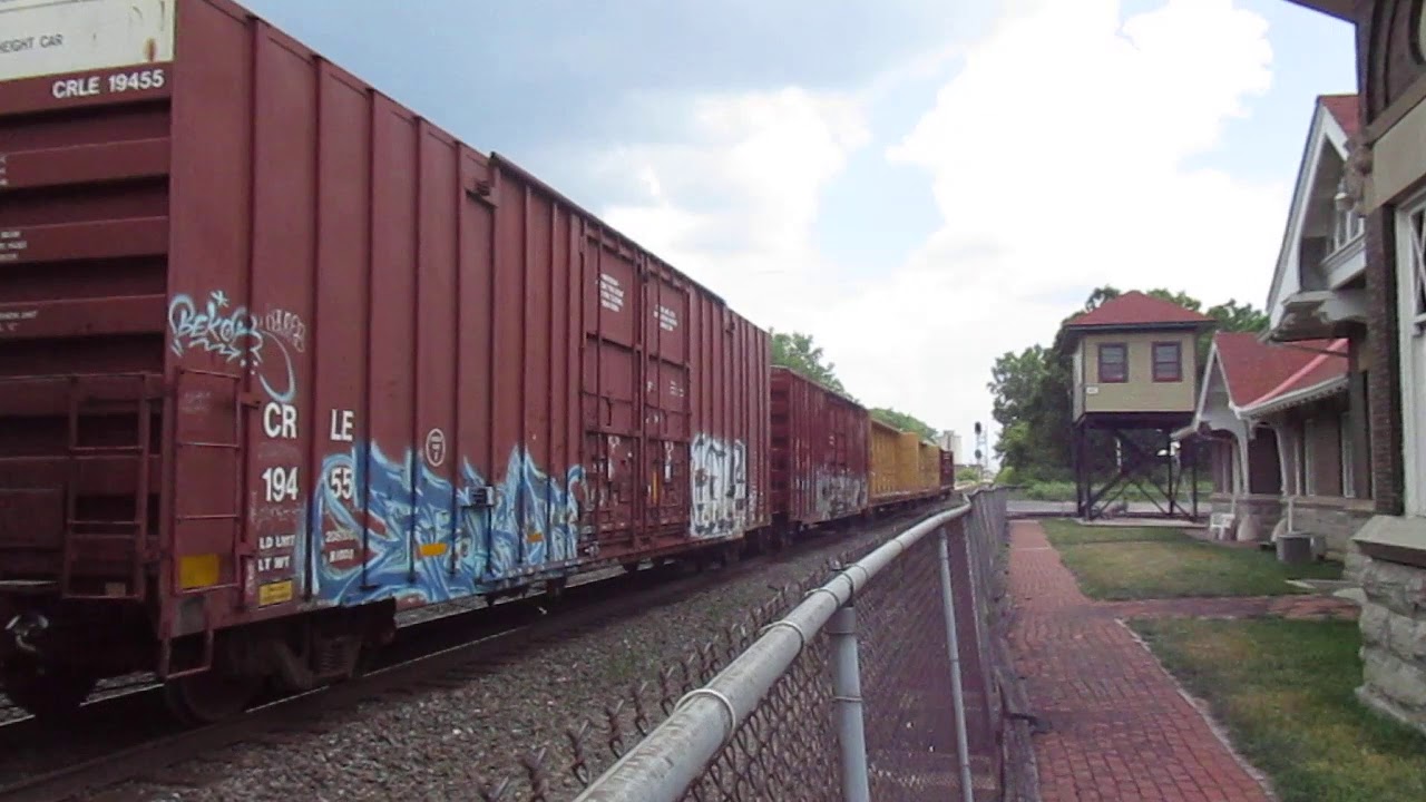 CSX westbound local train in Marion Ohio. - YouTube
