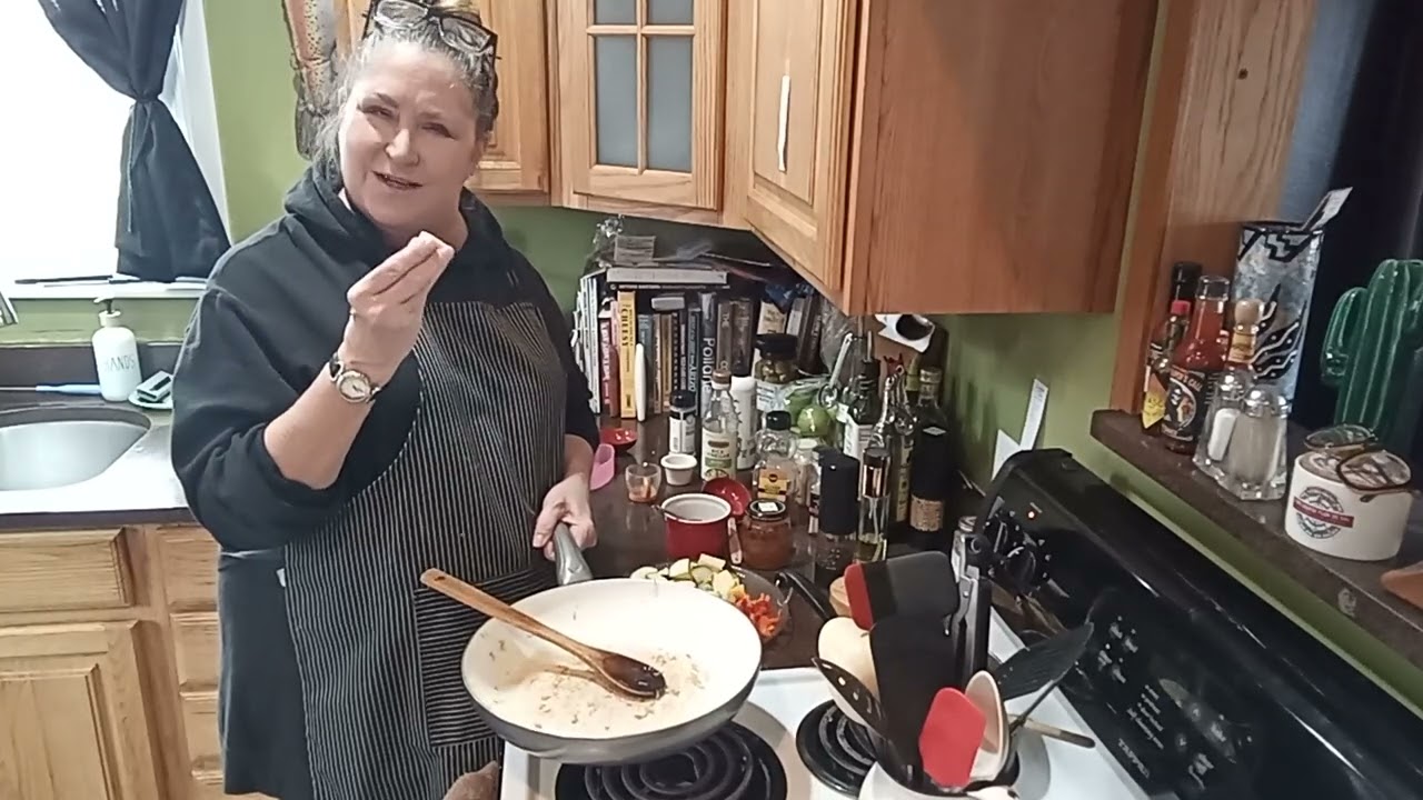 Fast, Easy, Fresh and Delicious Chicken Veggie skillet dish!