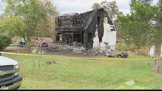 Friends remember four killed in Desoto fire