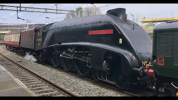 "Sir Nigel Gresley" | LNER A4 