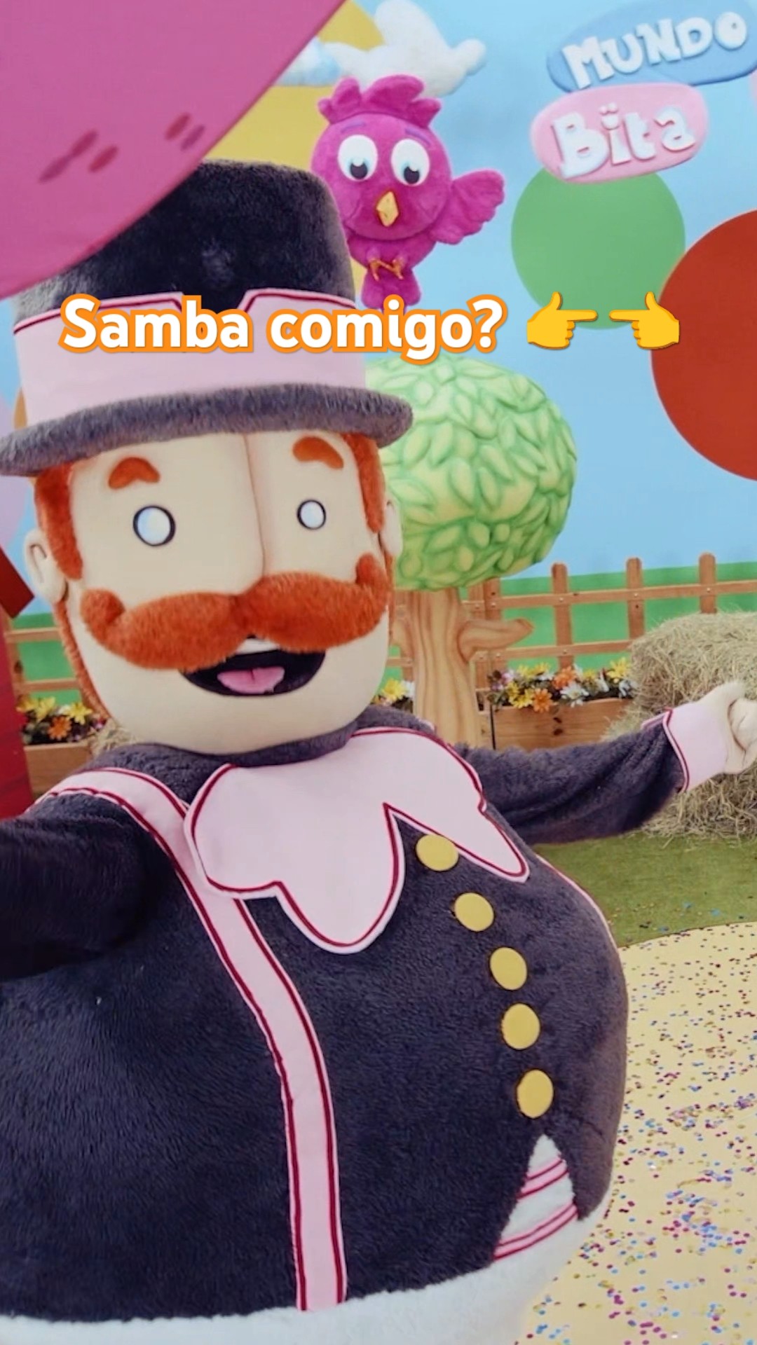 Preparação pro carnaval com muito samba no pé! ? #shorts #mundobita