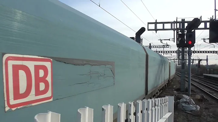 DB Cargo UK Class 66 no: 66124 @ Didcot Parkway {4O39} 17/01/2023.