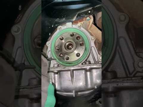 Mechanic Tricks | Remove & install rear crankshaft seal #engine #crankshaft  #automotive #mechanic
