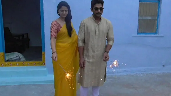అత్తగారింటిలో అల్లు అర్జున్ సంబరాలు.. Allu Arjun and Sneha Reddy Dasara Celebrations | Today News