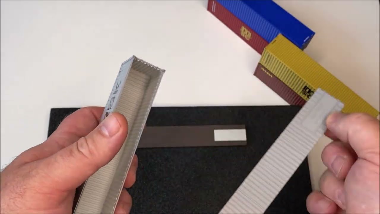 PT TRAINS NEW FLOORS F840001 / FU840001