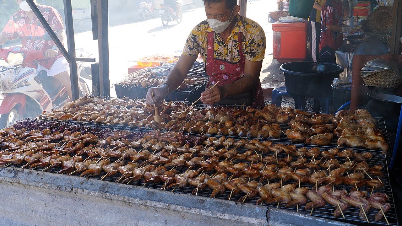 대형 그릴! 길거리 숯불구이 통닭 / Real street food! Amazing Charcoal Grilled Chicken - Thai street food