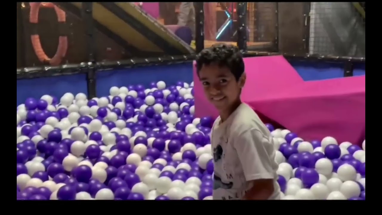 زيارة طلاب المدرسة لجامبولين الترفيهية