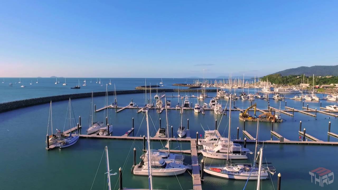 Airlie Beach Investment opportunities Waterfront Land or 5 star Luxury