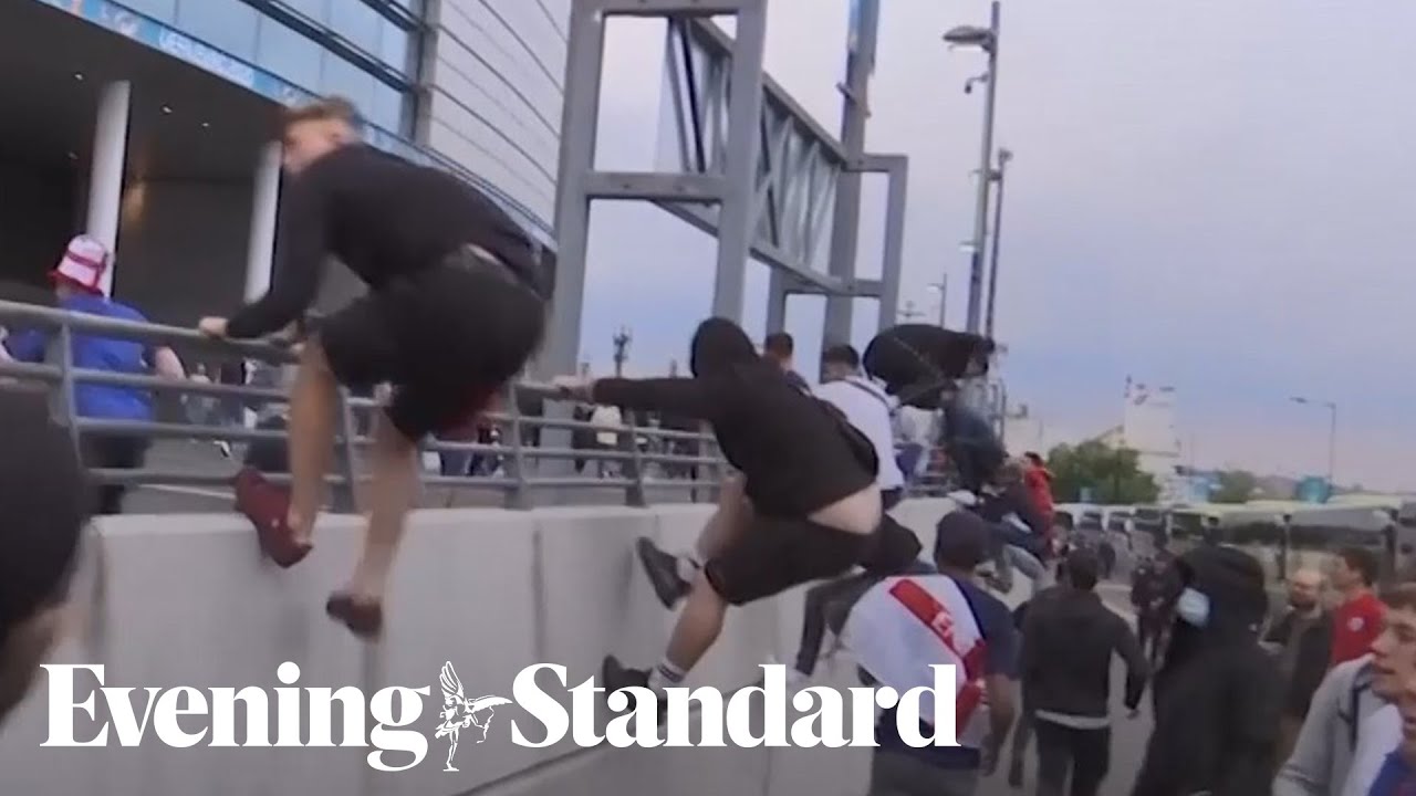 Euro 2020: Ticketless fans breach security to watch final