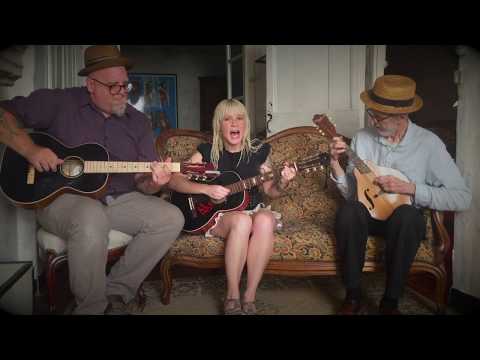 "Skinny Leg Blues" East River String Band w/ R. Crumb