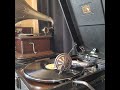 三橋 美智也 ♪玄海船乗り♪ 1956年 78rpm record. HMV Model No 102 Gramophone