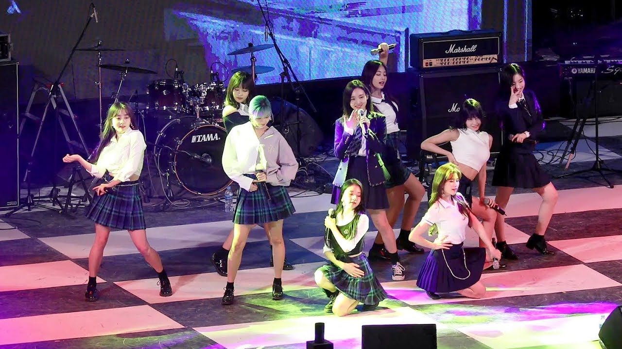 180511 트와이스(TWICE) - TT [성균관대 인사캠 축제] 4K 직캠 by 비몽