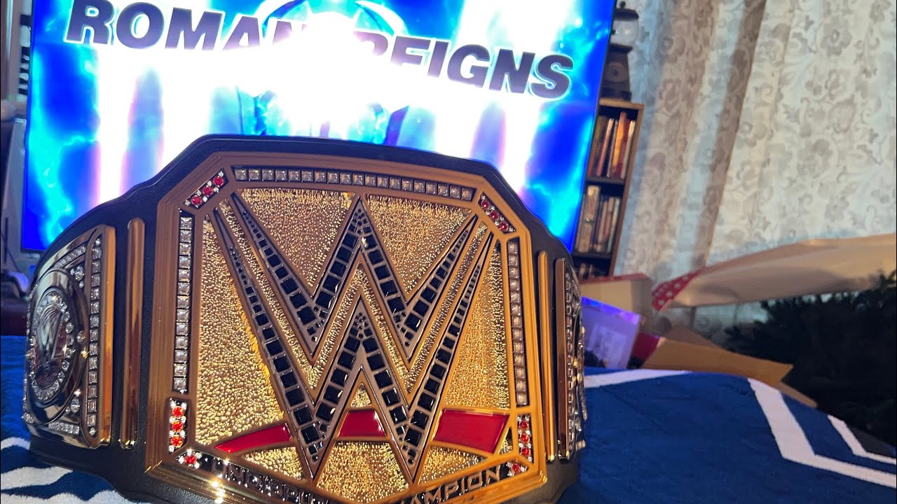 ROMAN REIGNS WWE UNDISPUTED CHAMPIONSHIP REPLICA BELT UNBOXING