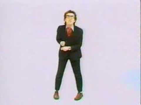 Elvis Costello - (I Dont Want To Go To) Chelsea